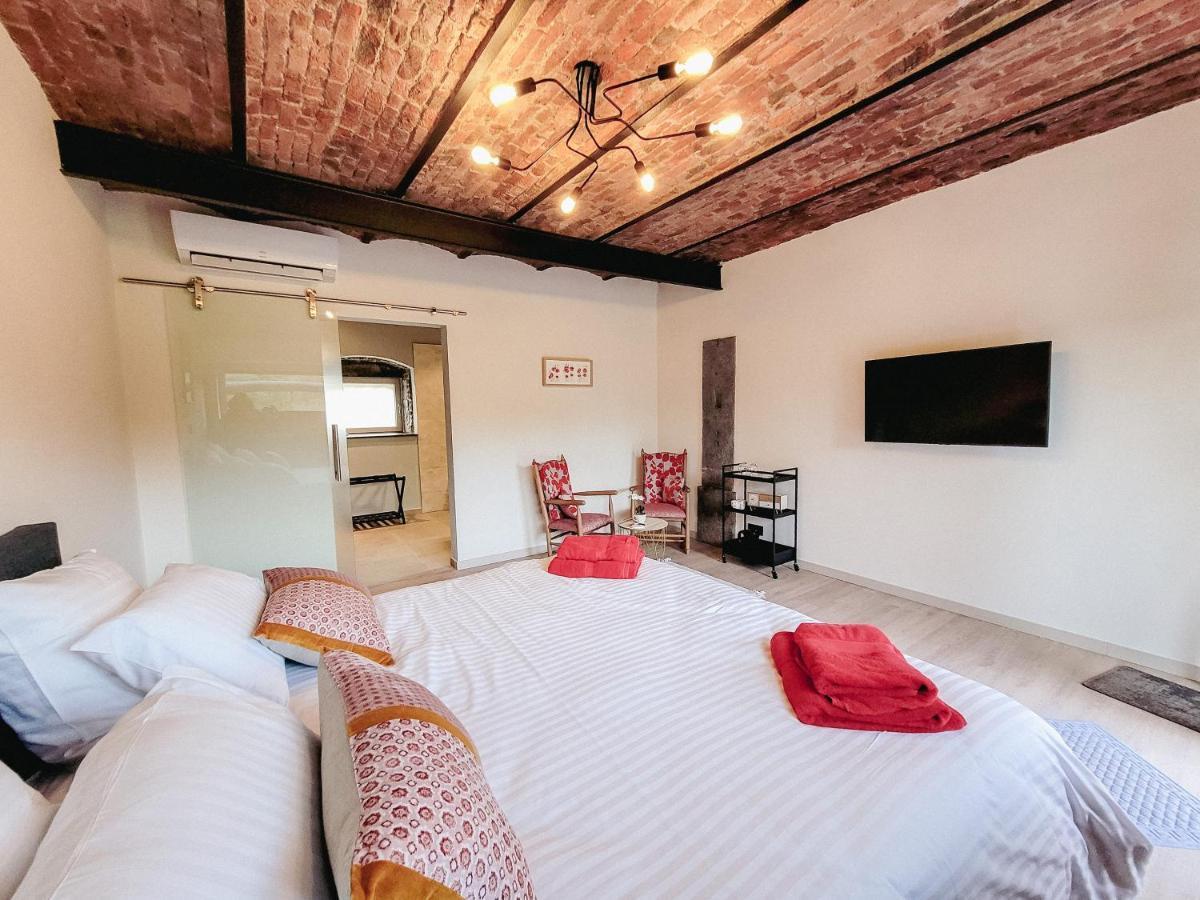 Au Bout De Mes Reves Bed and Breakfast Walcourt Εξωτερικό φωτογραφία