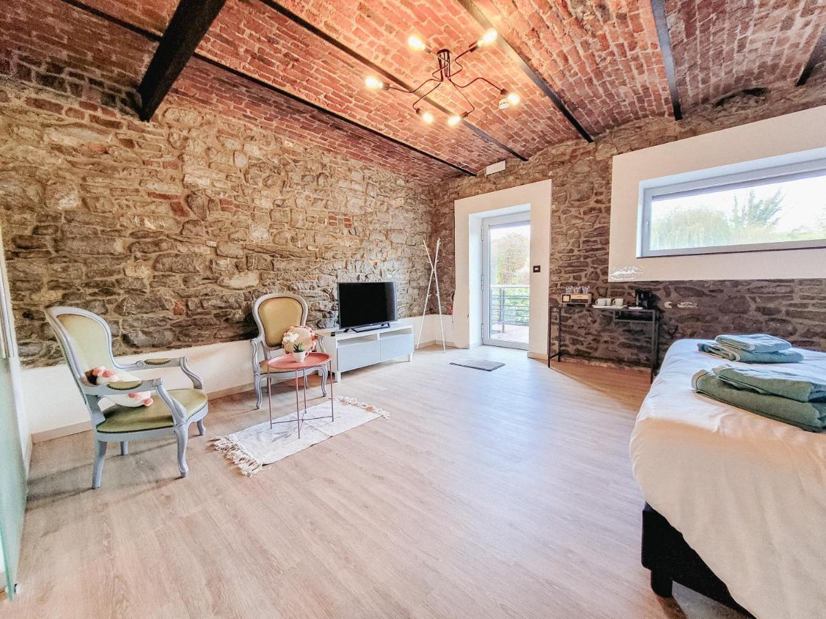 Au Bout De Mes Reves Bed and Breakfast Walcourt Εξωτερικό φωτογραφία