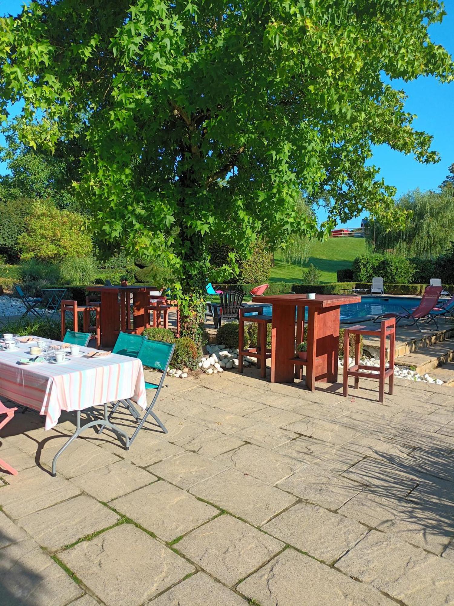 Au Bout De Mes Reves Bed and Breakfast Walcourt Εξωτερικό φωτογραφία